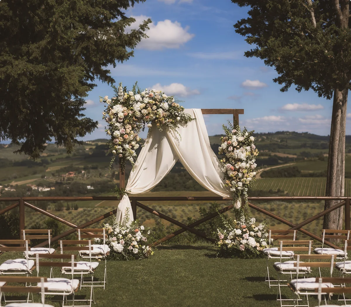 Outdoor wedding ceremony at Borgo Divino